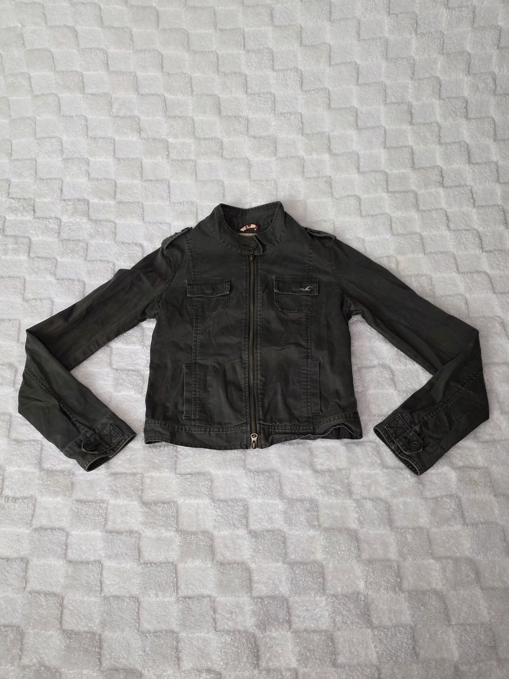 VINTAGE HOLLISTER CROPPED UTILITY / MILITARY JACKET OLIVE GREEN SIZE MEDIUM EVC